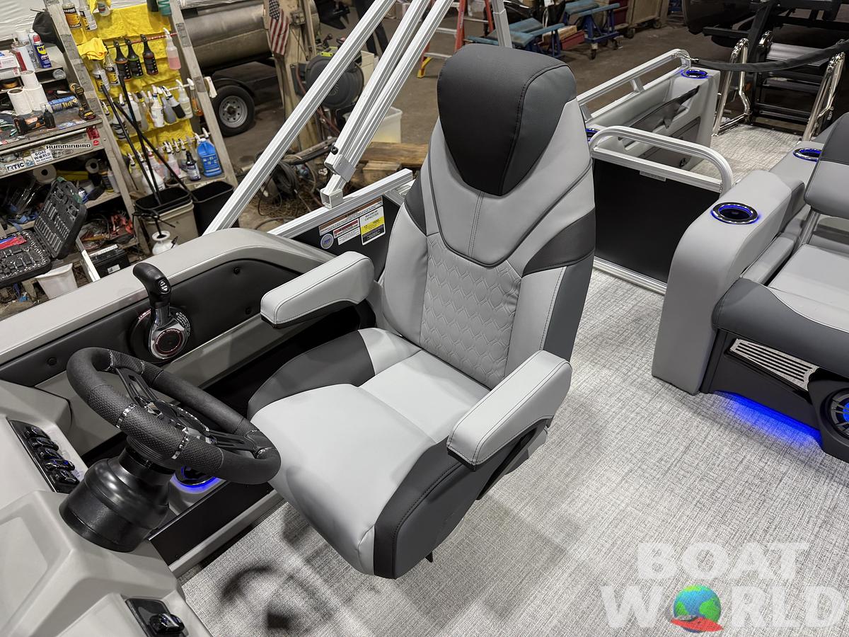 2026 Tahoe Pontoons LTZ 2385 Swingback (VRB) Tritoon 