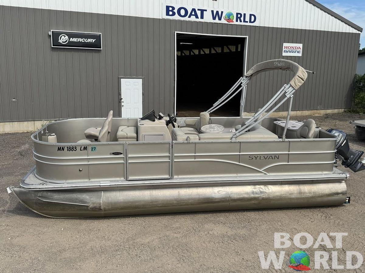Used 2016 Sylvan 820 4-PT Pontoon