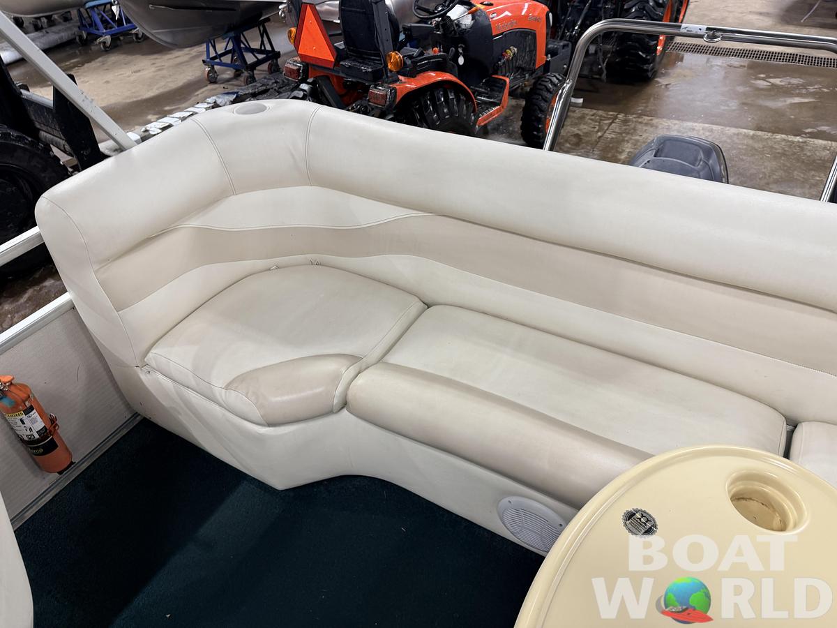 Used 2004 Premier 210 SunSation & 60HP Yamaha 4Stroke - $12,995