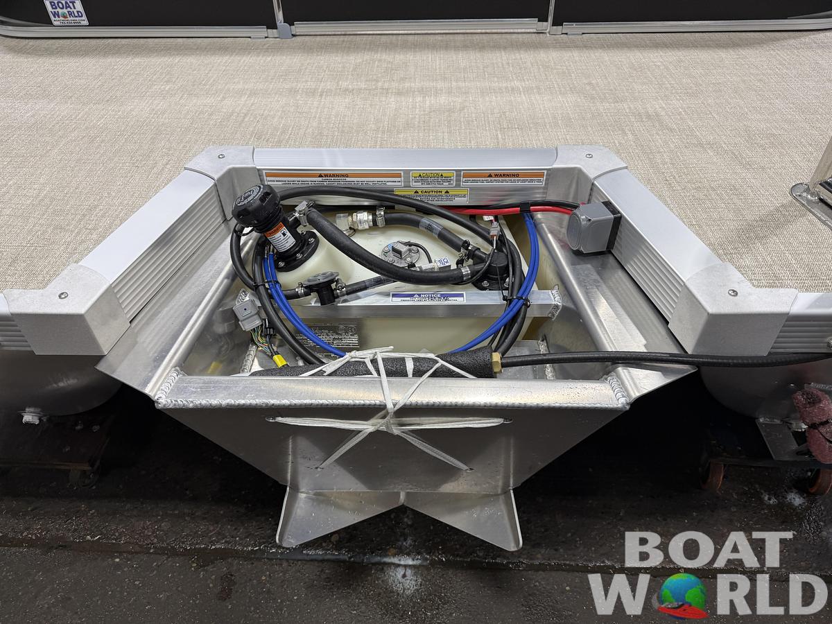 2026 Tahoe Pontoons LTZ 2385 Quad Lounge 