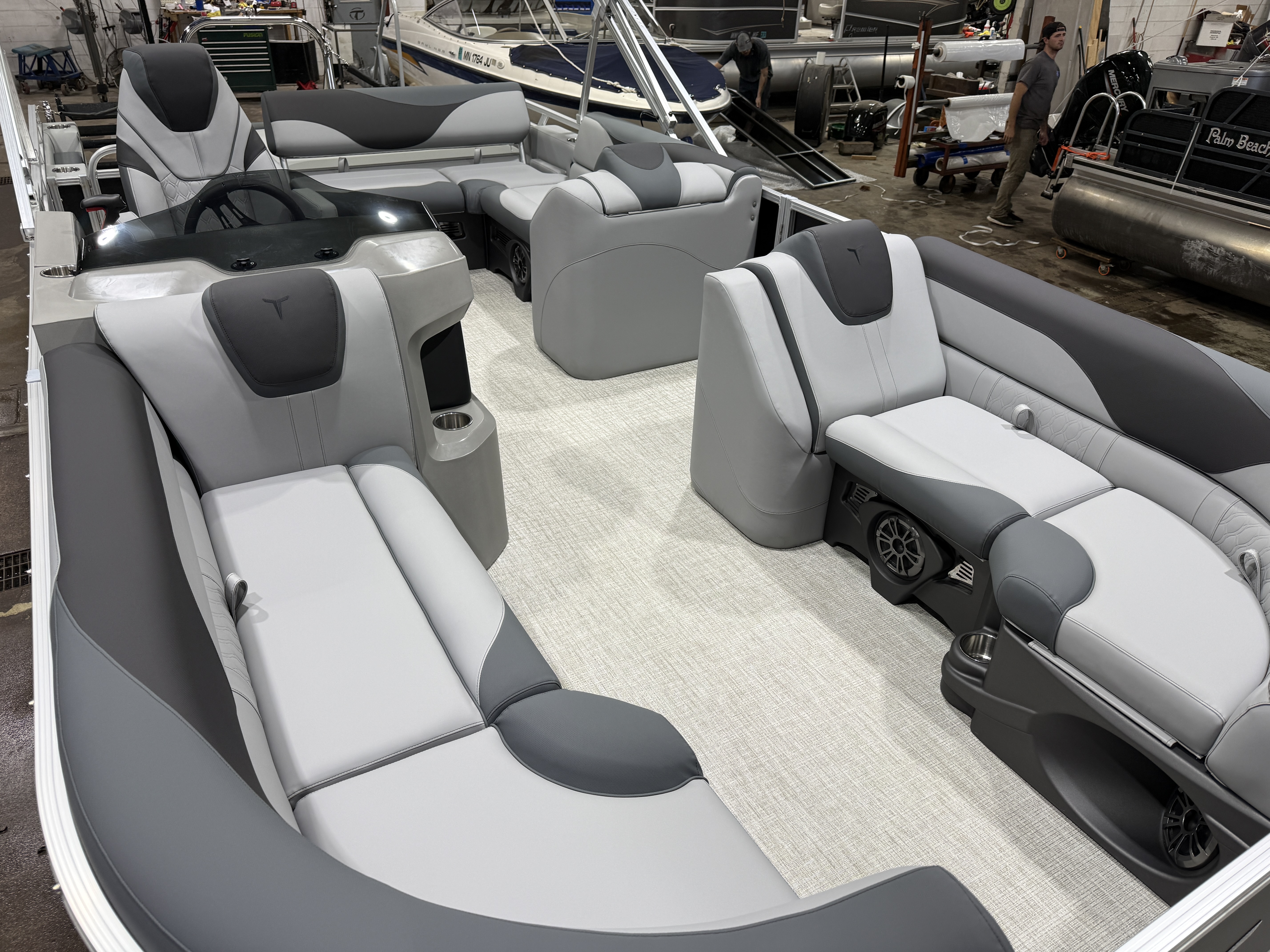 2027 Tahoe LTZ 2385 VRB SE Swingback Pontoon $42995