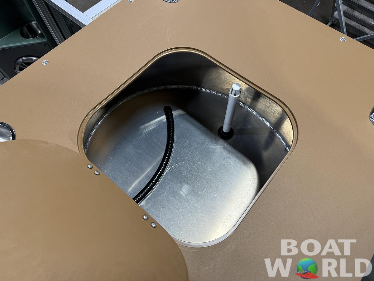 2026 Tahoe Pontoons GEOfish 2385 Rear Fish