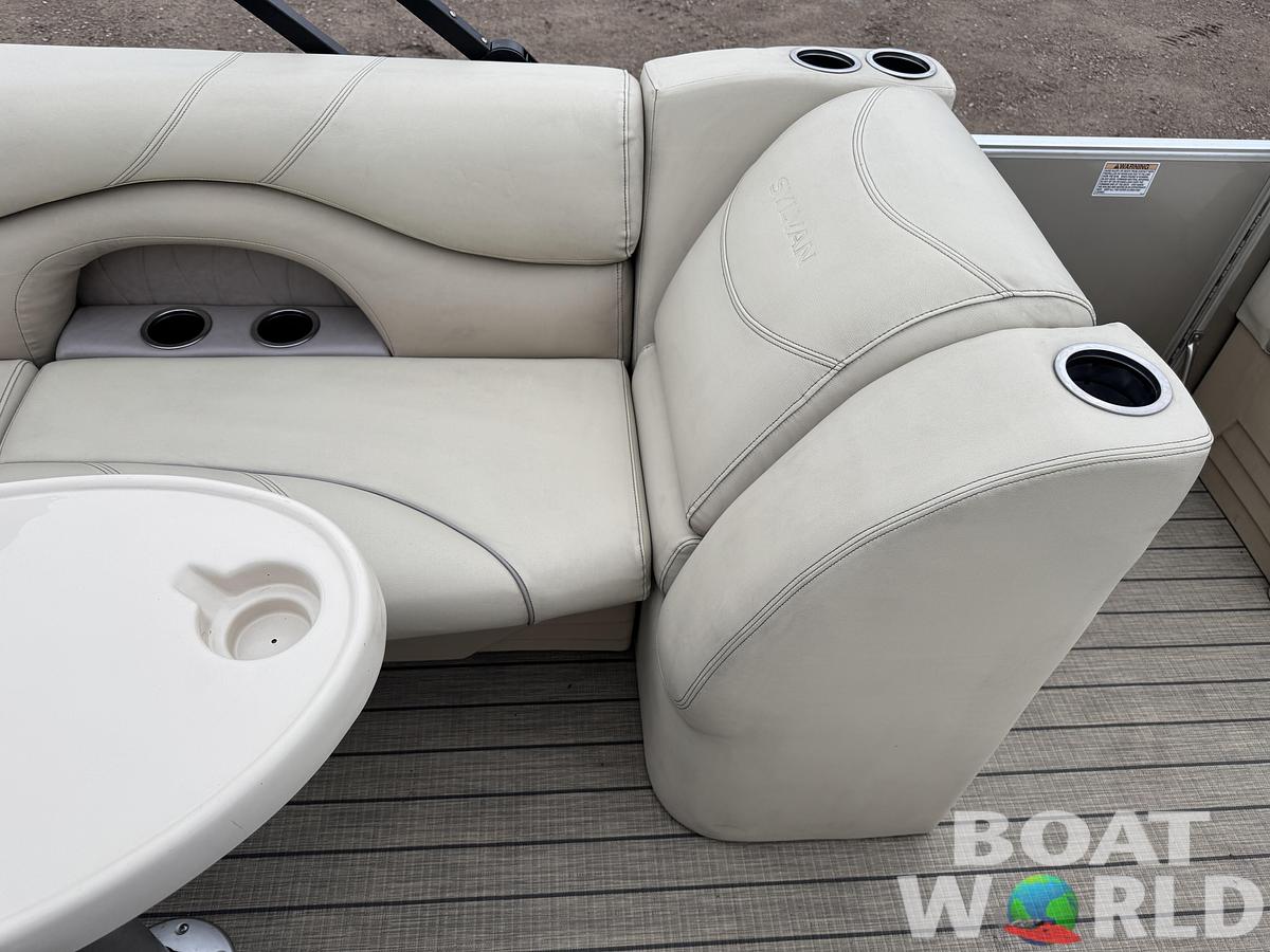 Used 2018 Sylvan Mirage 820 Cruise