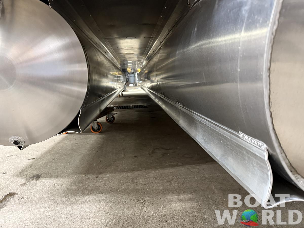 2025 Tahoe Pontoons LTZ 2385 Elite Cruise Tritoon & Honda 4-Stroke EFI