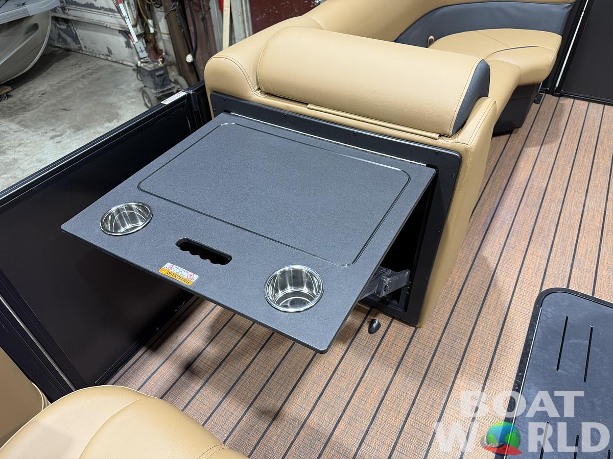 2026 Bentley Legacy 300hp Swingback 243 Tritoon $68995