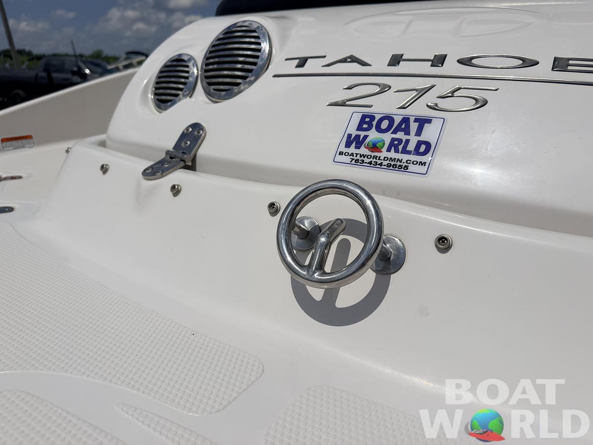 Used 2011 Tahoe 215 Xi Deck Boat & 220HP Mercruiser V8 -$17,995