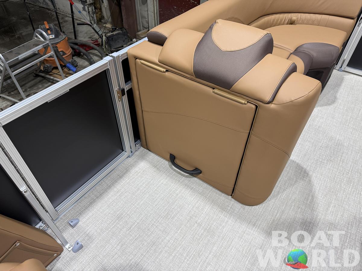 2026 Tahoe Pontoons LTZ 2385 Quad Lounge Tritoon