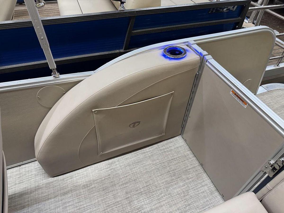 Used 2019 Tahoe Pontoons Cascade 2385 Cruise Pontoon