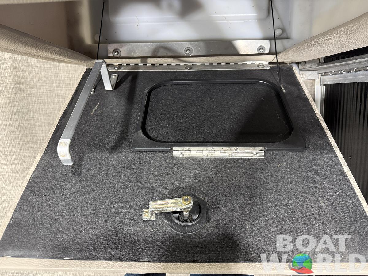 Used 2015 Palm Beach Ultra 240 Cruise & 115HP