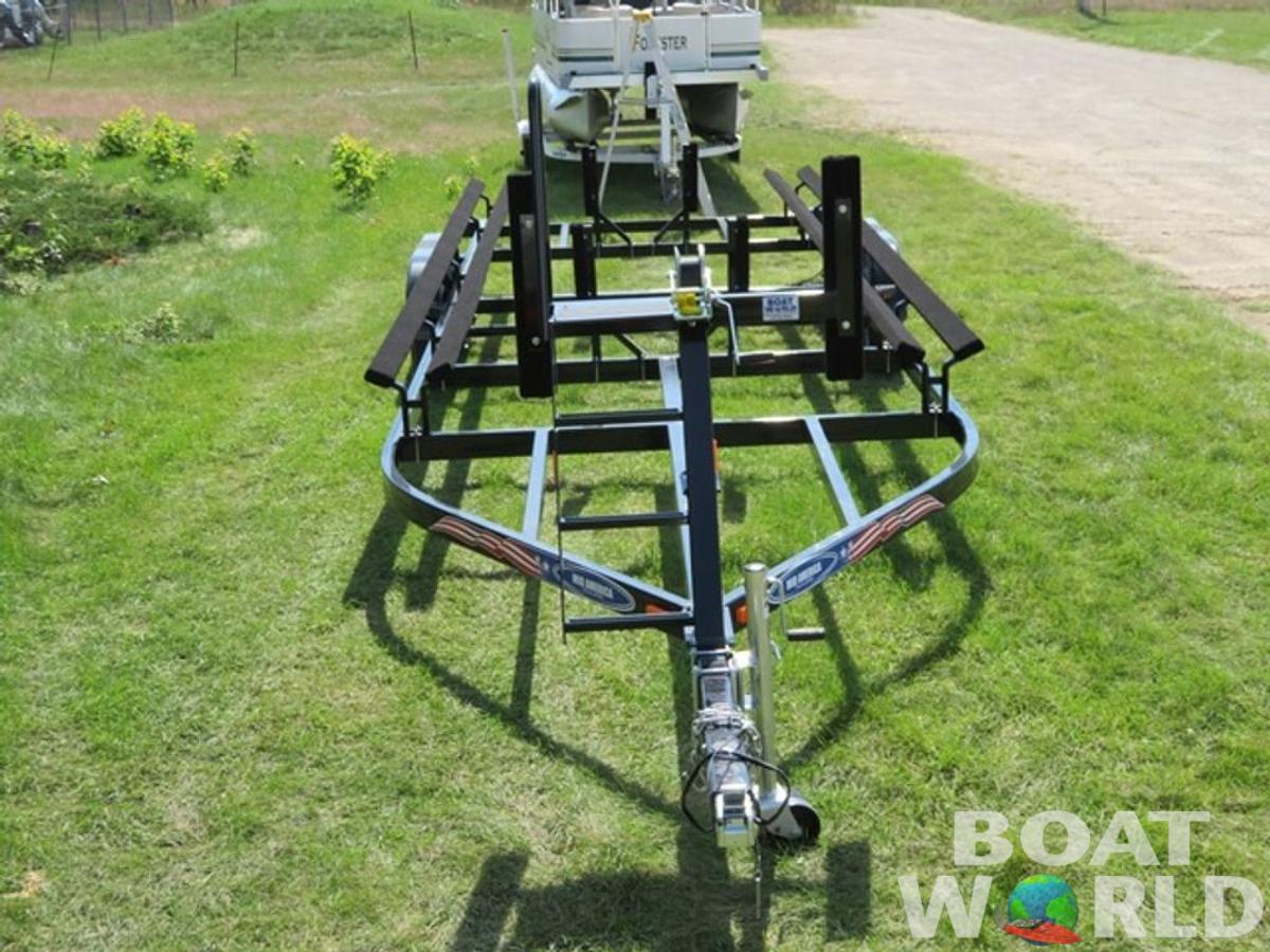 2025 Mid America 26' PT26T Pontoon Bunk Tandem Axle IN STOCK Trailer