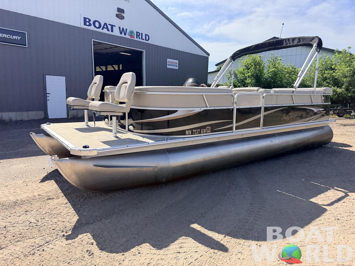 Used 2012 SunChaser 22 Fish 'N Cruise & 50HP Yamaha 4Stroke -$17,995
