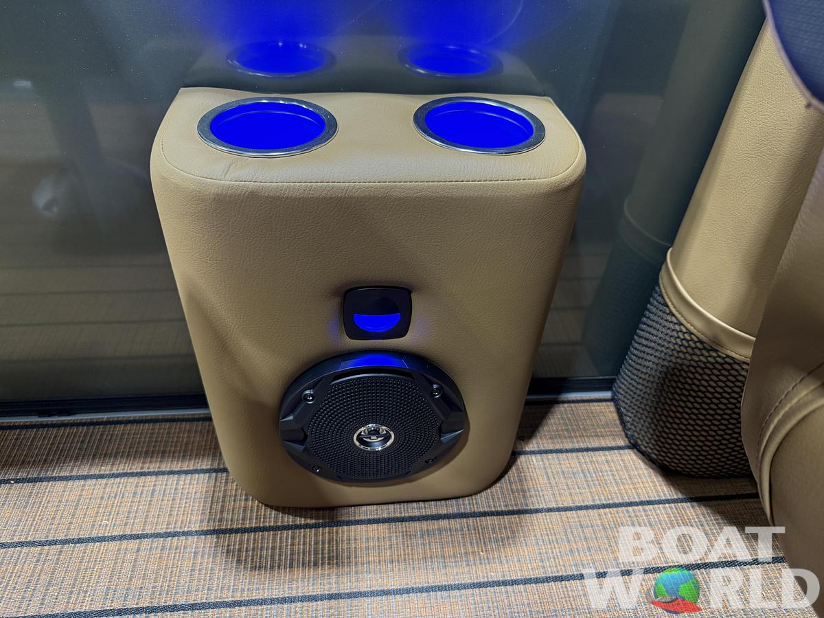 2026 Bentley Legacy 223 Navigator DL Quad Lounge Tritoon $51995