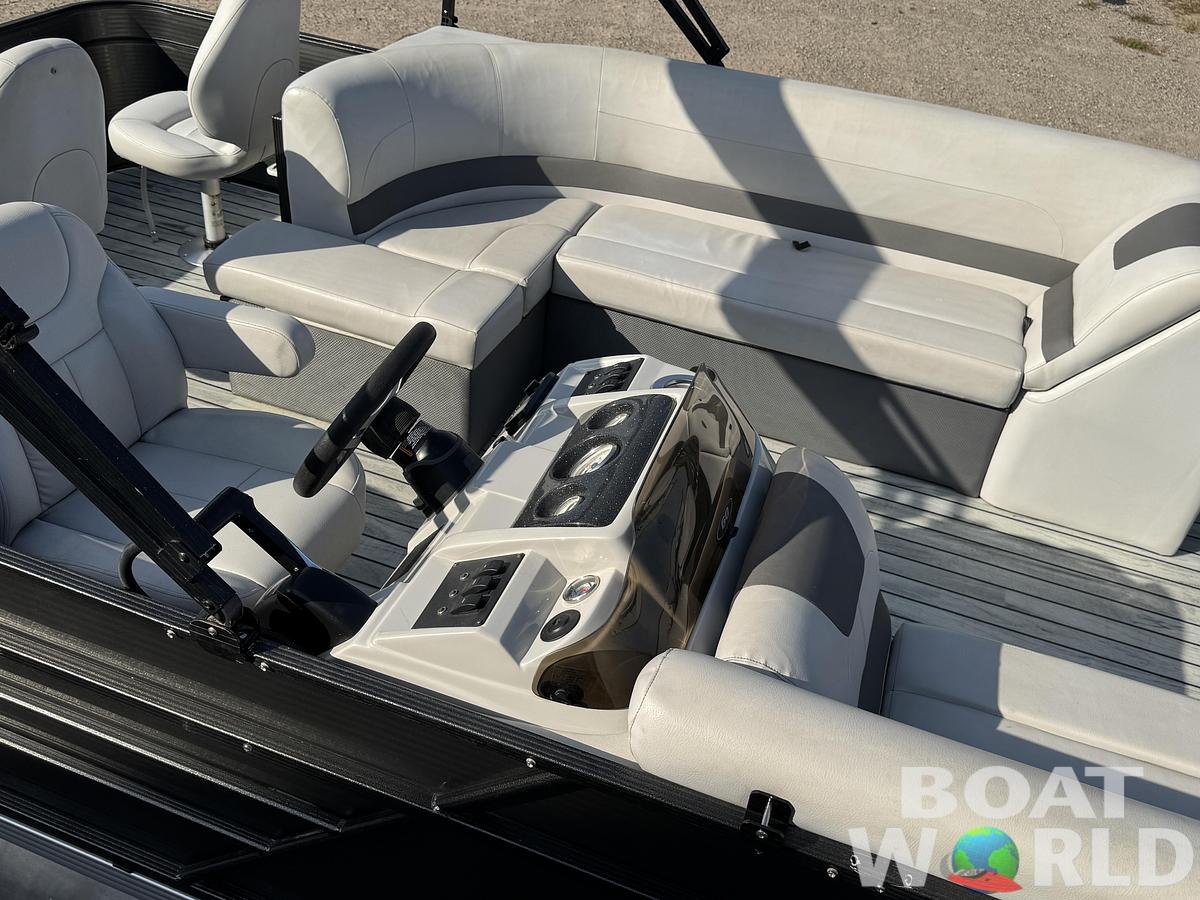 Used 2017 Crest  200 Pontoon with 115HP Yamaha Fourstroke EFI