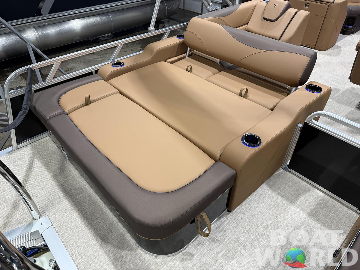2027 Tahoe LTZ 2385 VRB SE Swingback Pontoon $41995