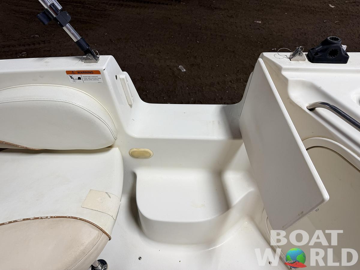 Used 2003 Glastron DX215 Deck Boat & 220HP 5.0L Volvo/Penta with Tandem Axle Trailer -$9,995