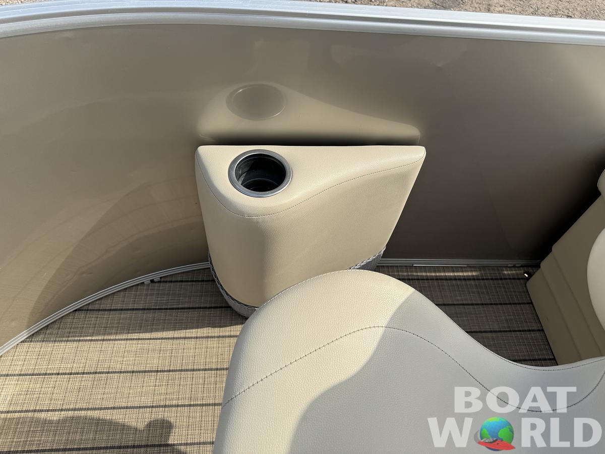 Used 2018 Sylvan Mirage 820 4-PT Pontoon