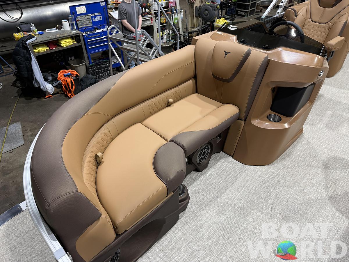 2026 Tahoe Pontoons LTZ 2385 Quad Lounge 