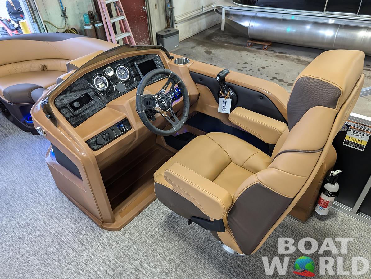 2025 Tahoe Pontoons LTZ 2385 Quad Lounge Shift Flip Tritoon & Honda 4-Stroke EFI