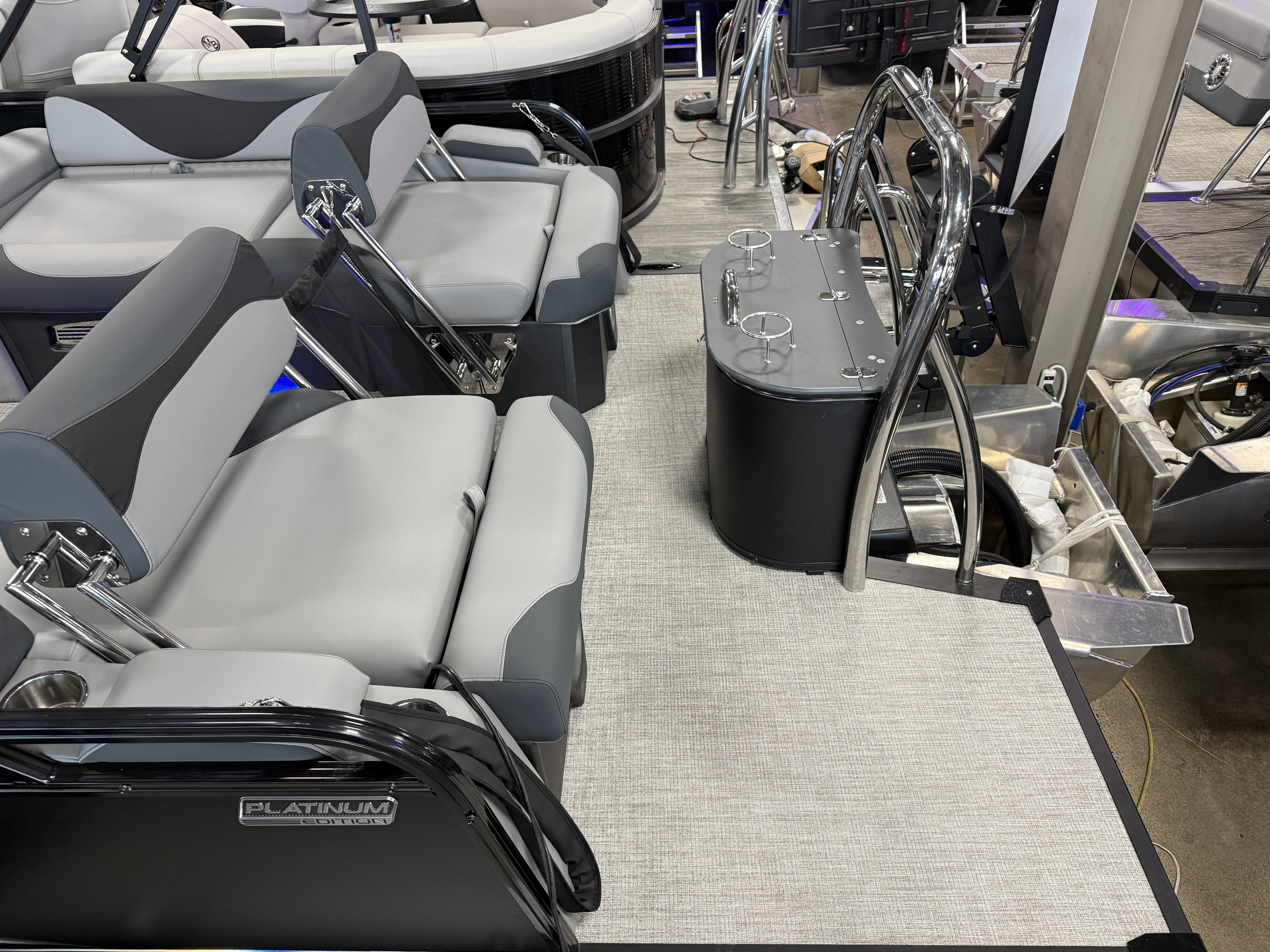2027 Tahoe LTZ 300HP QLS 2385 Tritoon $71,995