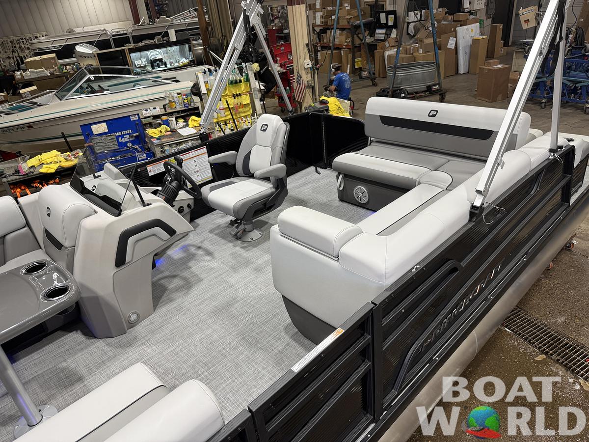 2026 Princecraft Vectra 21 RL Swingback Lounge $31995