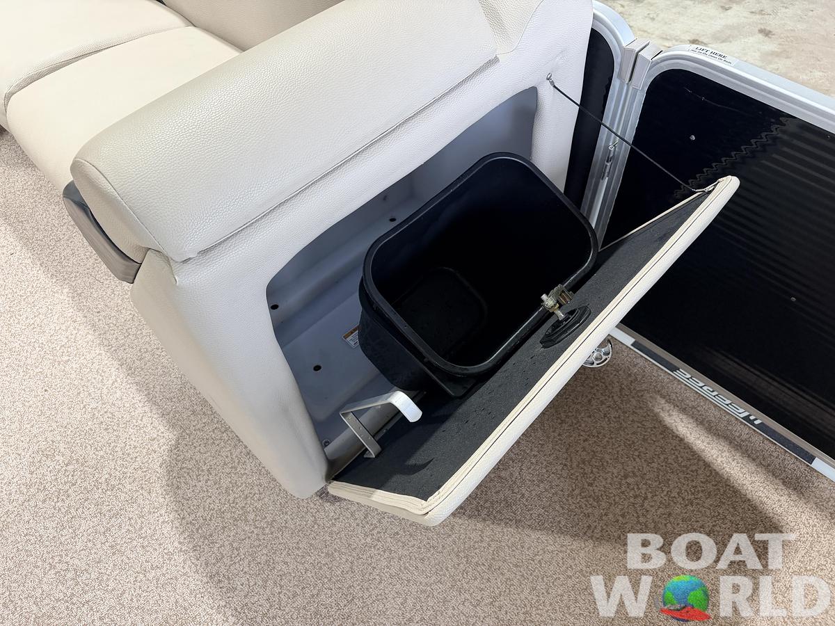 Used 2016 Weeres 220 Cadet Cruise & 90HP Evinrude ETec -17,995