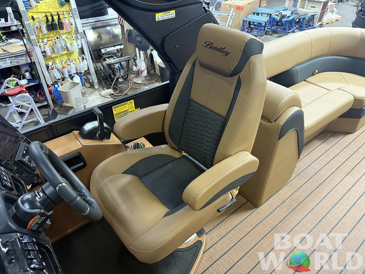 2026 Bentley Pontoons Elite 253 Admiral Quad Lounge Tritoon & 4-Stroke EFI