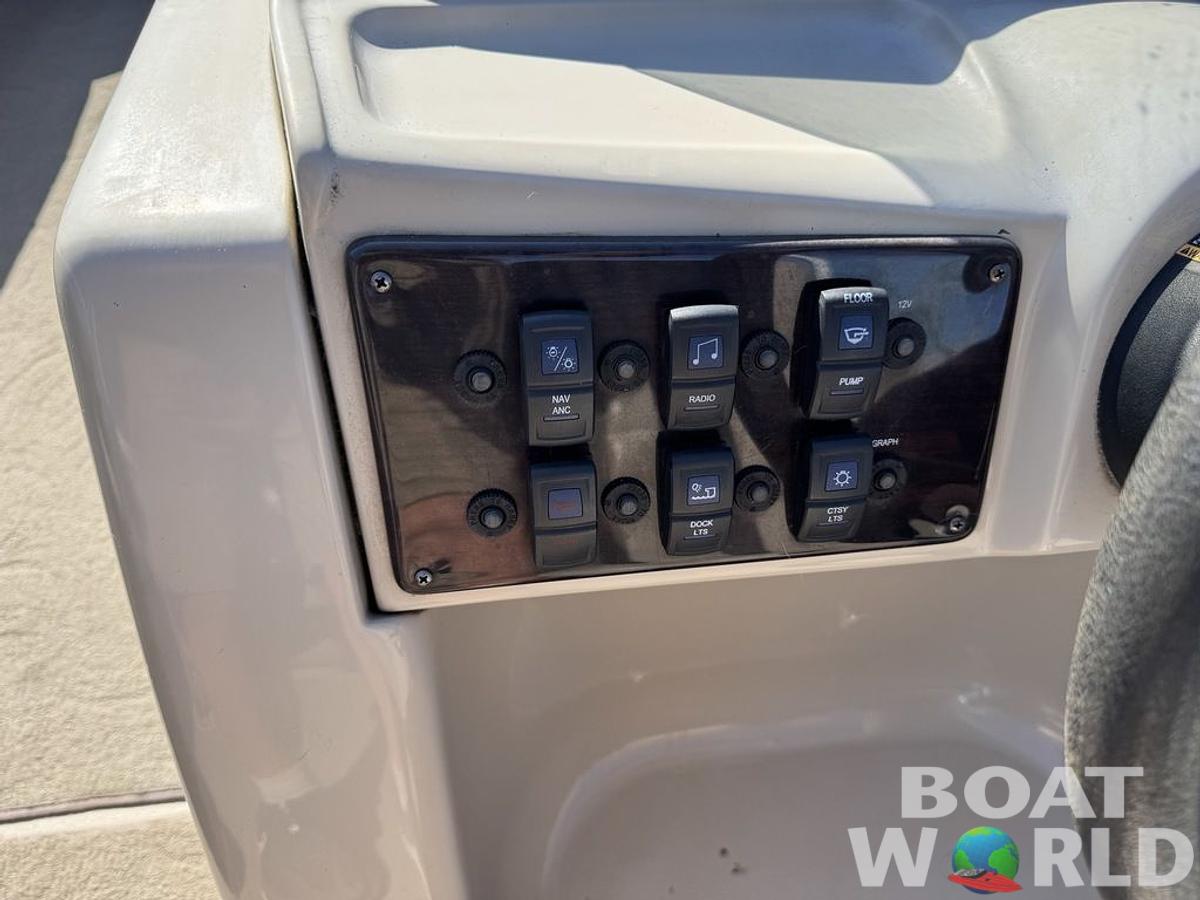 Used 2016 Sylvan 820 Cruise Pontoon