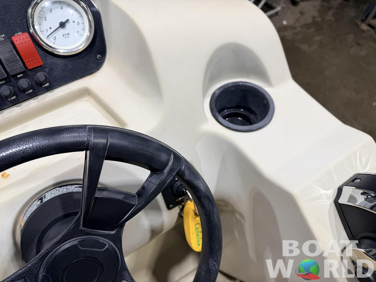 Used 2016 Lowe 162 Fish & Cruise Pontoon