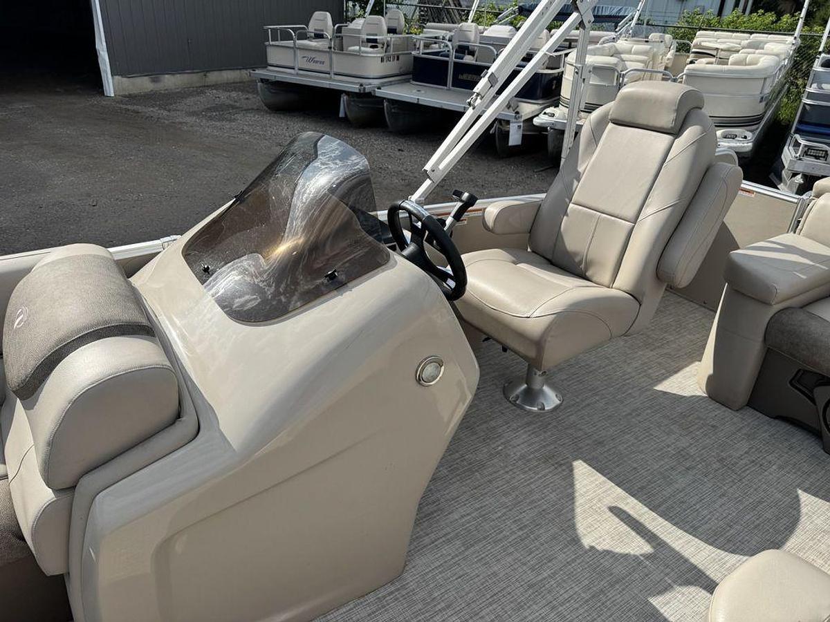 Used 2019 Tahoe Pontoons Cascade 2385 Cruise Pontoon