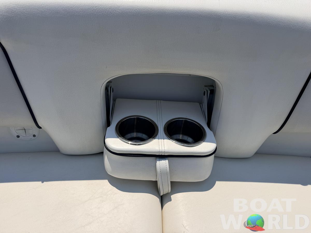 Used 2012 Sea Ray 205 Sport & 220HP 4.3L Mercruiser MPI with Tandem Axle Trailer -$15,995