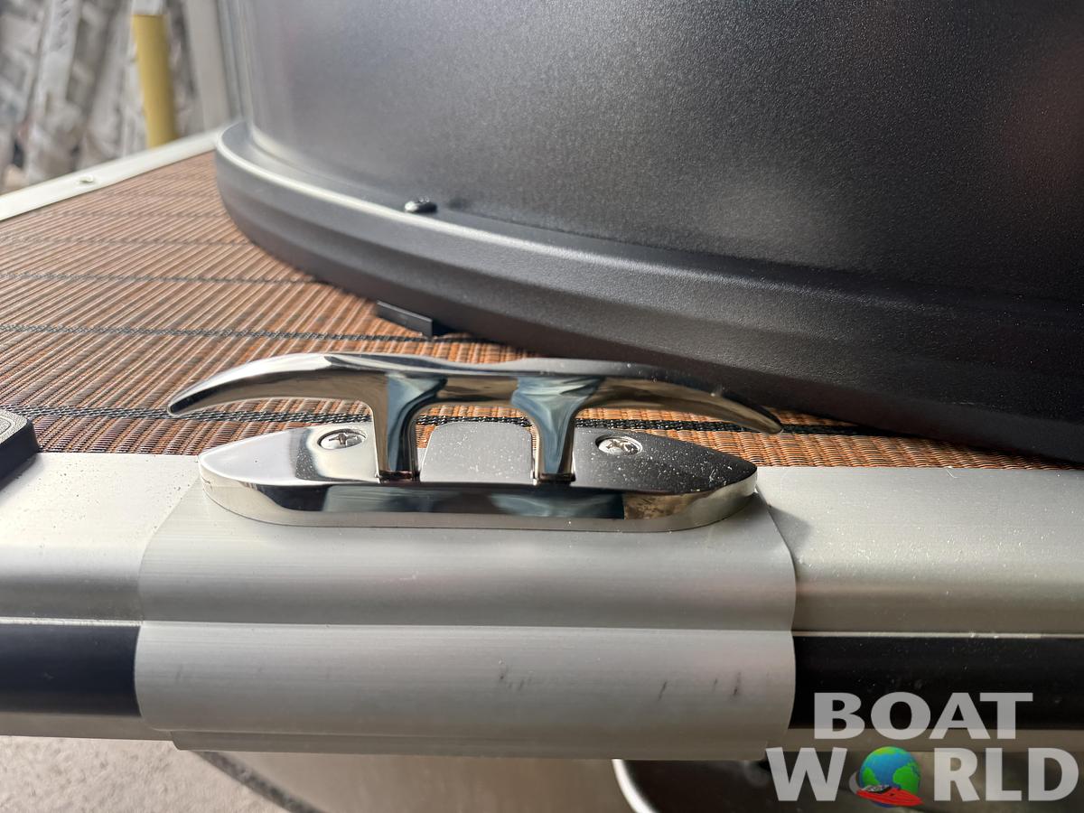 2026 Bentley Legacy 200 Swingback Pontoon $40995