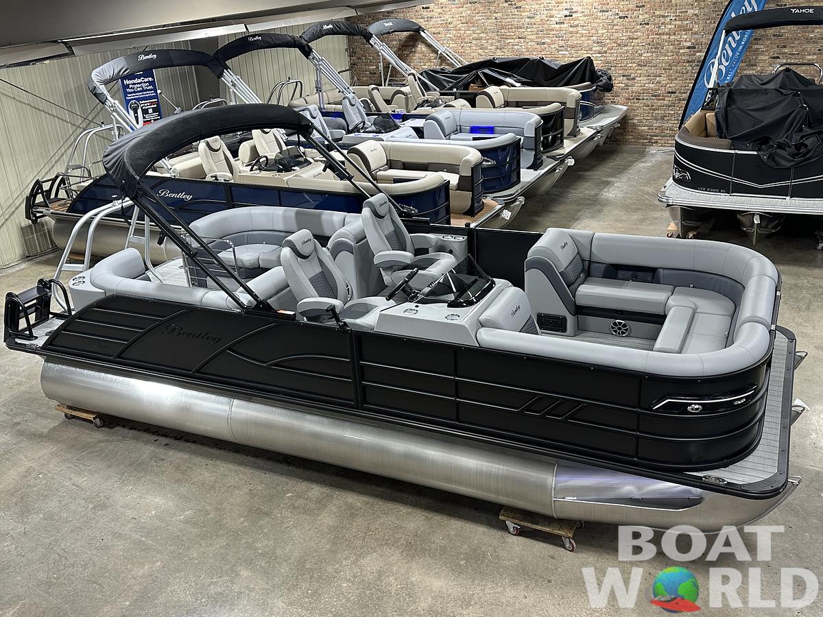 2025 Bentley Pontoons Elite 223 Admiral Quad Lounge Tritoon & Honda 4-Stroke EFI