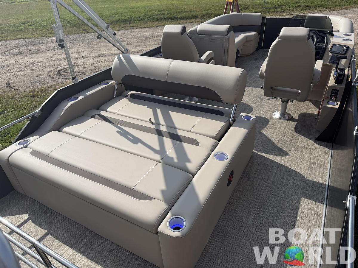 2026 Bentley Pontoons Legacy 220 Swingback & Honda 4-Stroke EFI