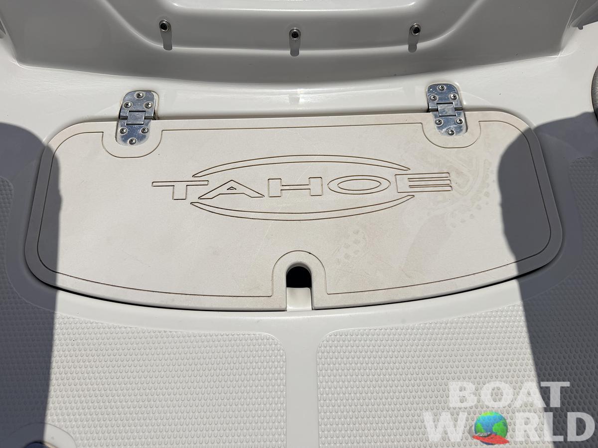 Used 2011 Tahoe 215 Xi Deck Boat & 220HP Mercruiser V8 -$17,995