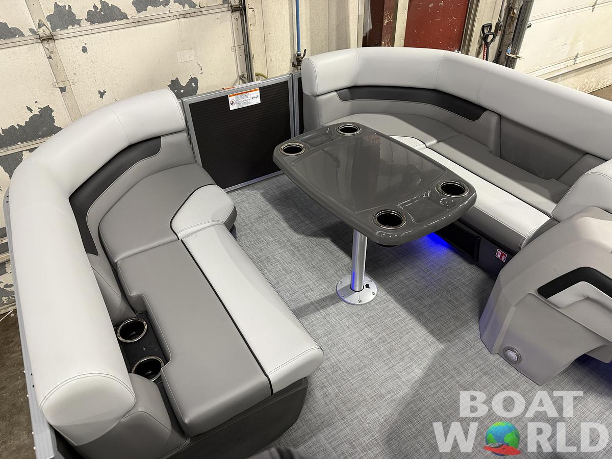 2026 Princecraft Vectra 21 RL Swingback Dinette Pontoon 