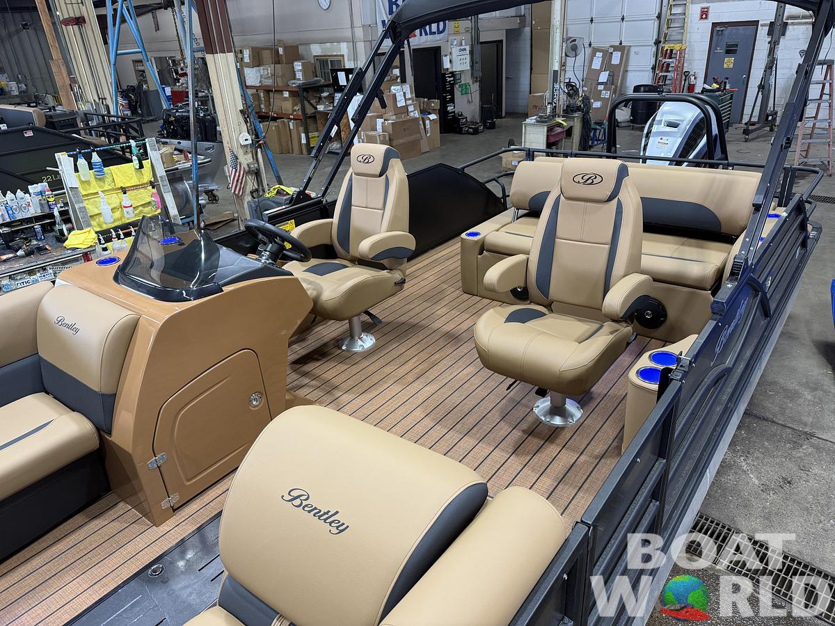 2027 Bentley 300hp Swingback Legacy 243 Tritoon $69995