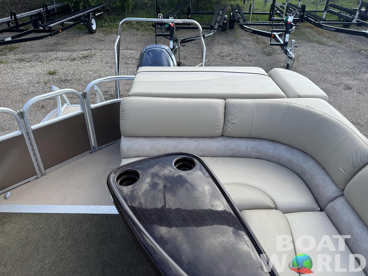 Used 2014 Bennington 22 SLX Pontoon