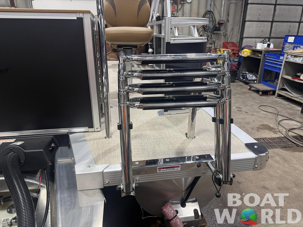 2026 Tahoe Pontoons Sport 2385 Rear Fish Tritoon