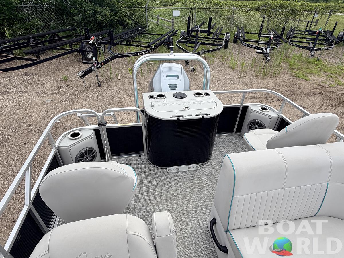 Used 2019 Qwest 822 LS Tritoon & 150HP Honda 4Stroke -$29,995