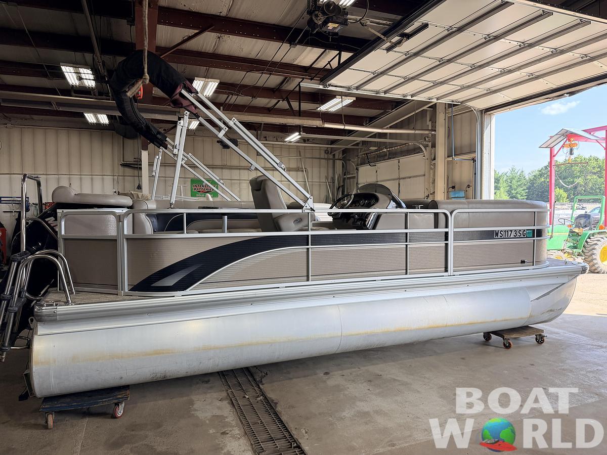 Used 2007 Premier 210 Legend