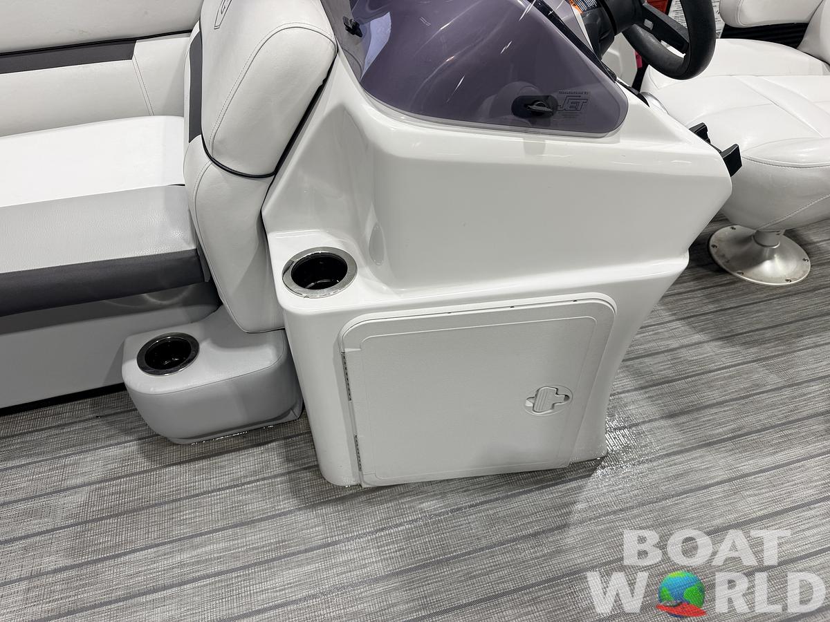 Used 2020 Sweetwater 2086 Cruise Pontoon & 70HP Suzuki 4Stroke -$25,995