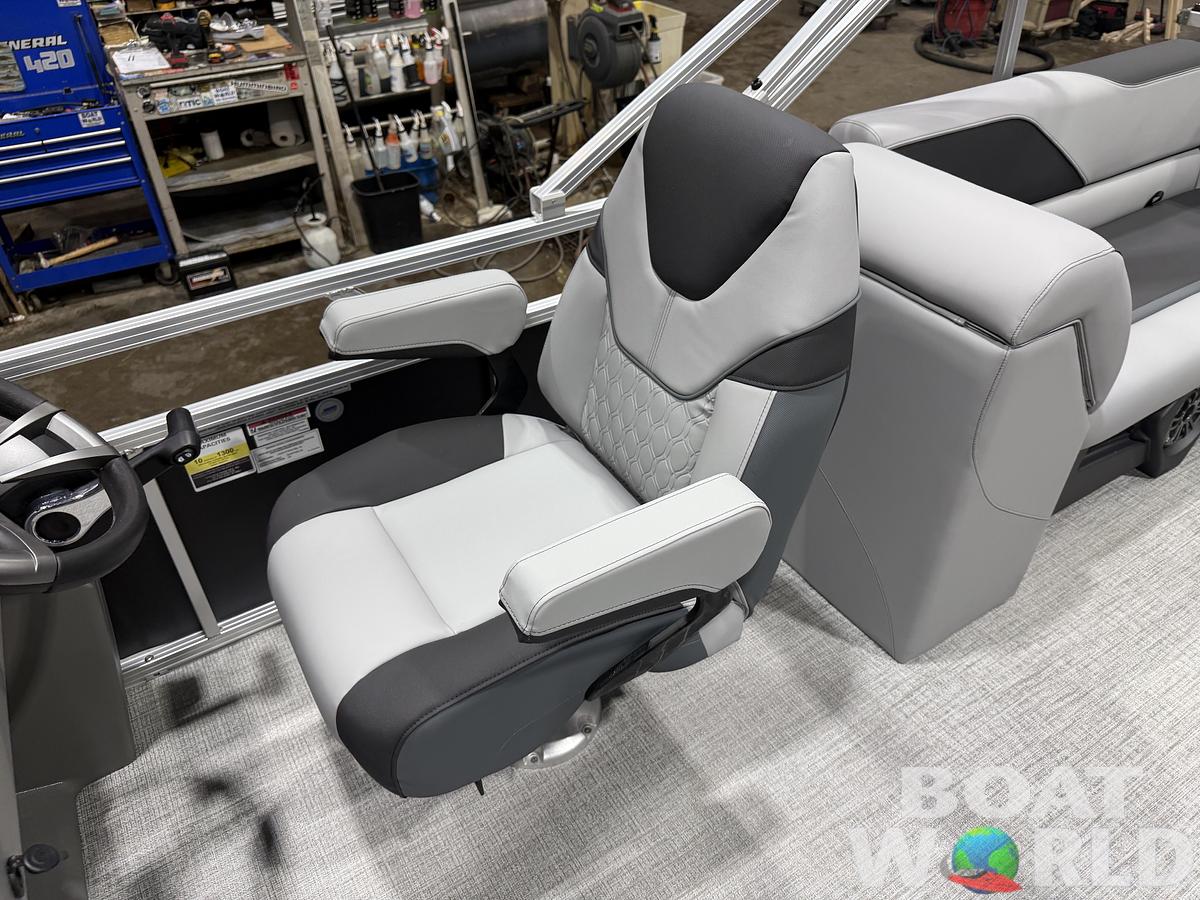 2026 Tahoe Pontoons Sport 2180 Quad Lounge