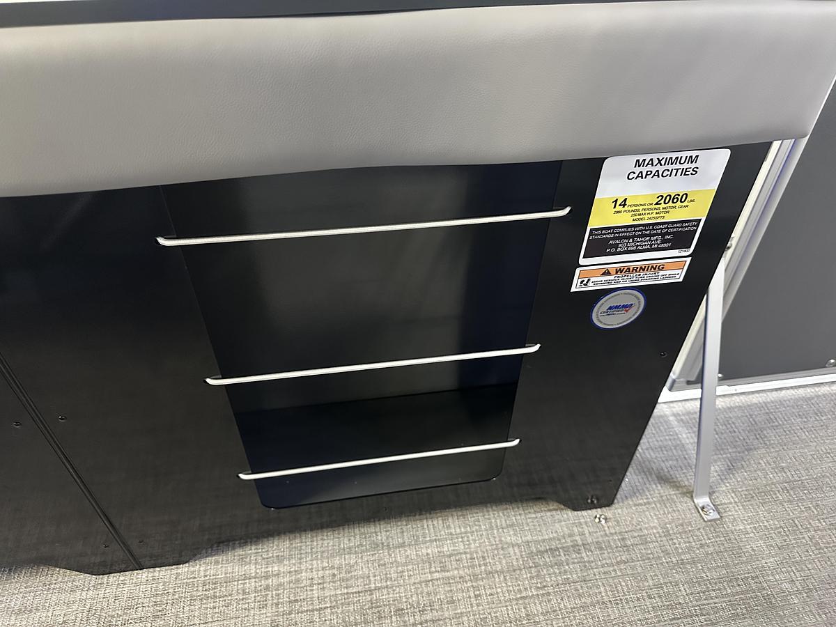 2025 Tahoe Pontoons GEOfish CRF 2585 Tritoon & 225HP Outboard