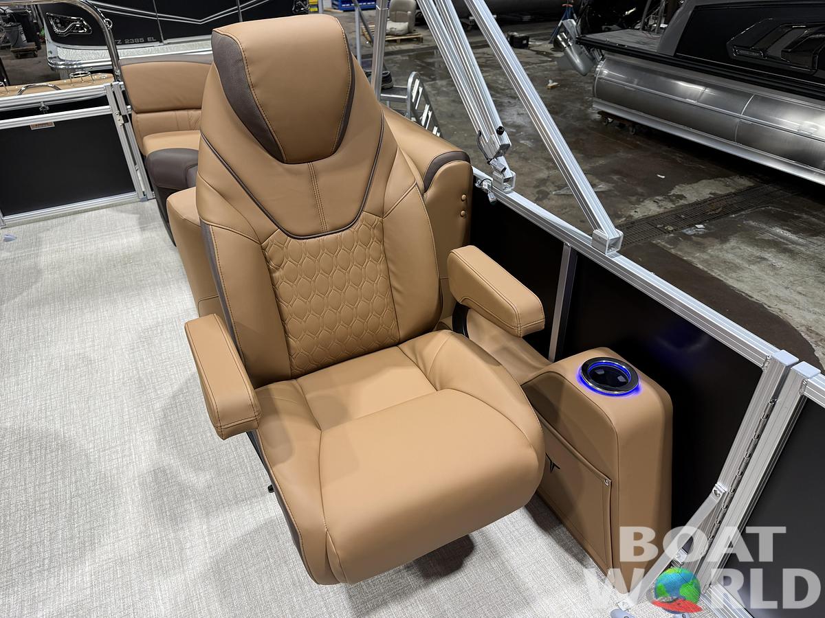 2026 Tahoe Pontoons LTZ 2385 Quad Lounge Tritoon