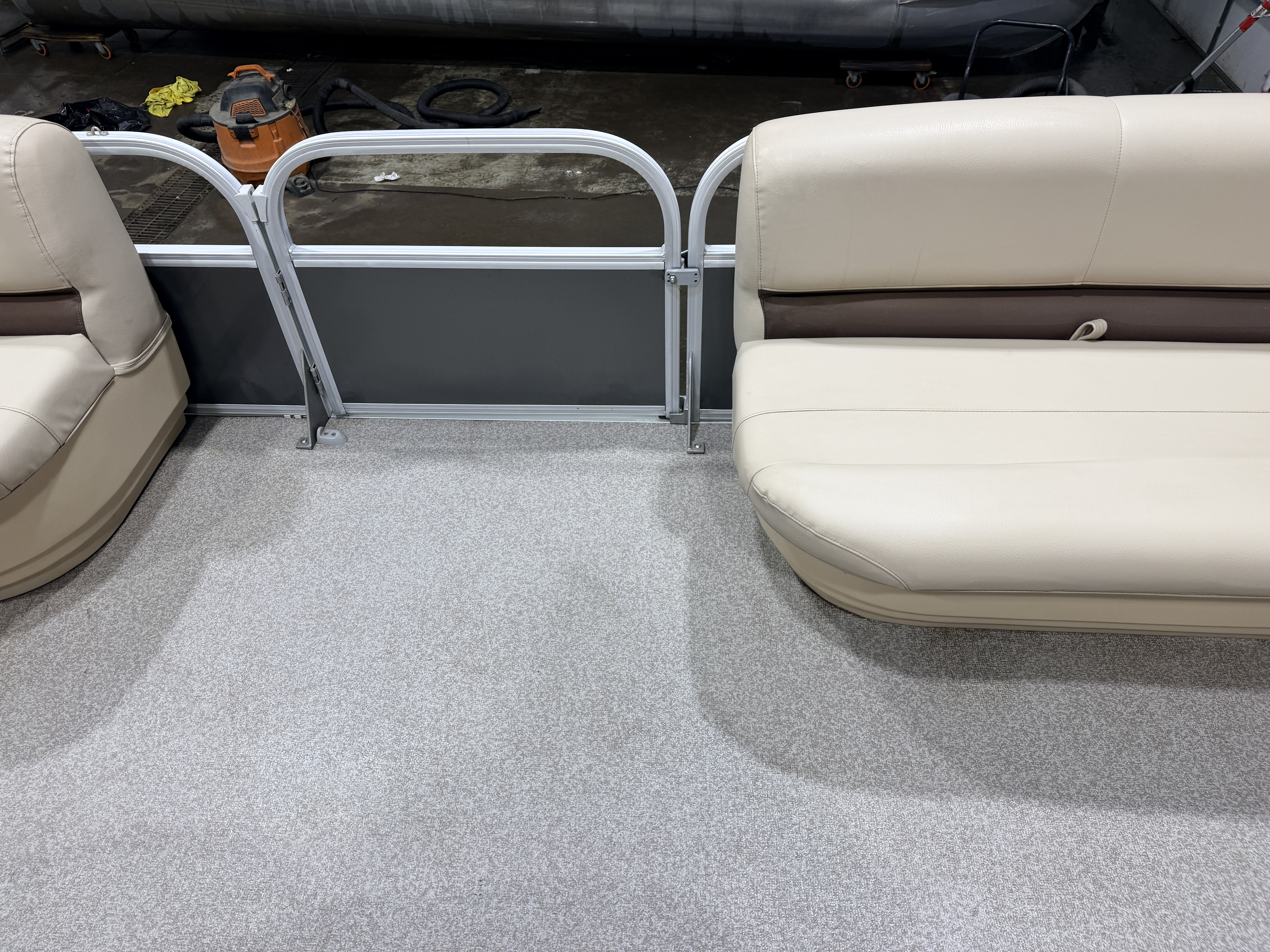 Used 2019 Sun Tracker Party Barge 18 DLX & 75HP Mercury 4Stroke -$21,995