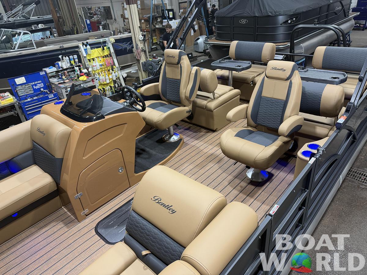2026 Bentley Elite 223 Quad Swingback QSB Tritoon $64995