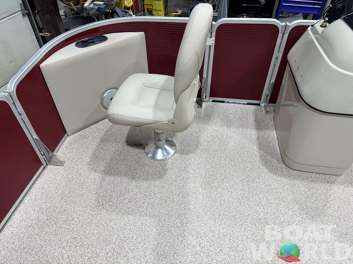 Used 2016 Weeres 200 Allure Fish Pontoon