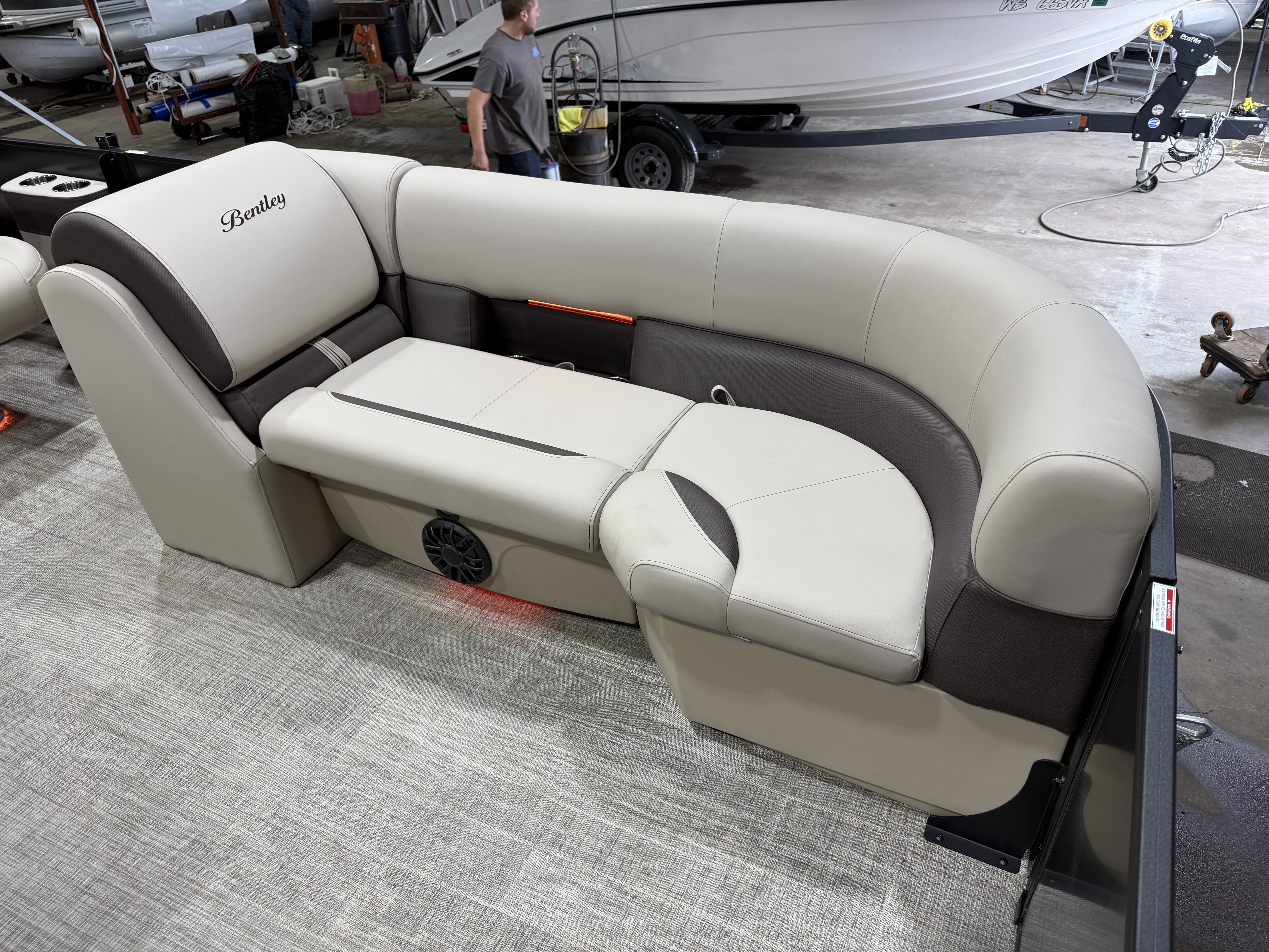 2027 Bentley Legacy 220 QSB Swingback $45995