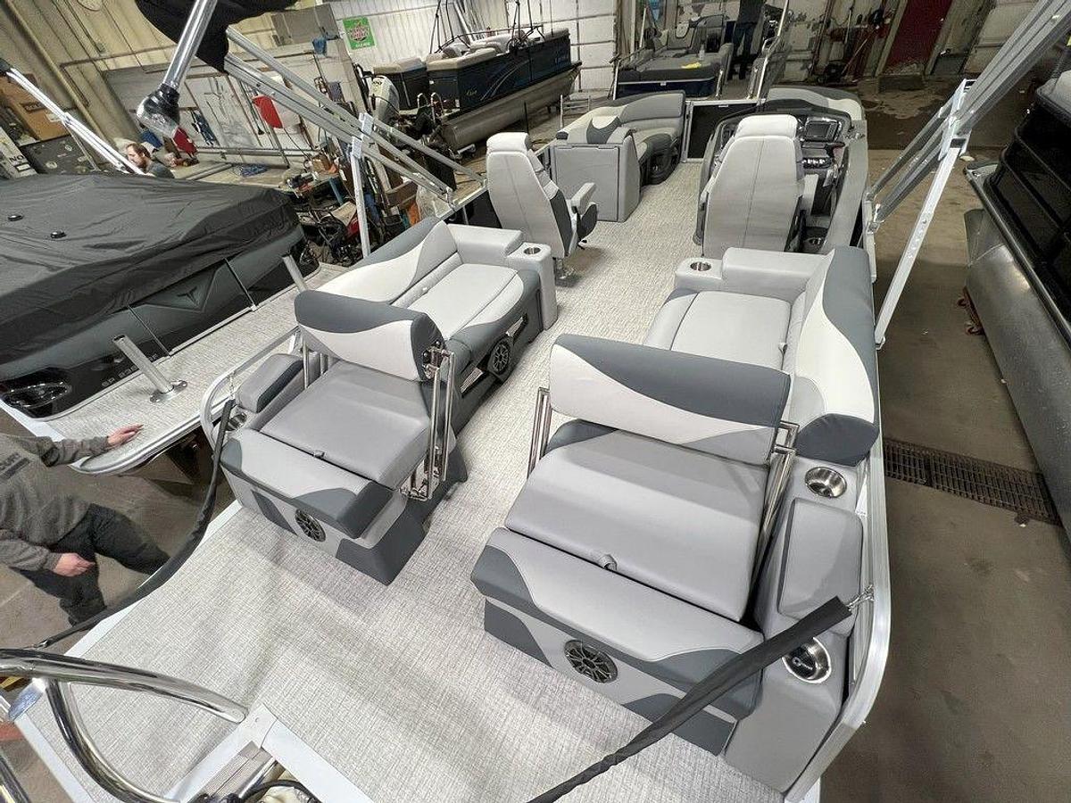 2025 Tahoe Pontoons LTZ 2385 Quad Lounge Shift SS & Honda 4-Stroke EFI