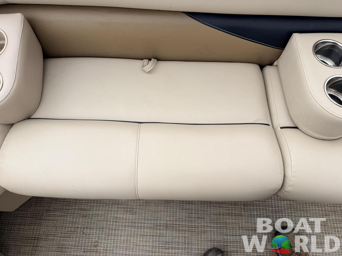 Used 2018 Bentley Encore 240 Cruise SE & 150HP Mercury 4Stroke -$29,995